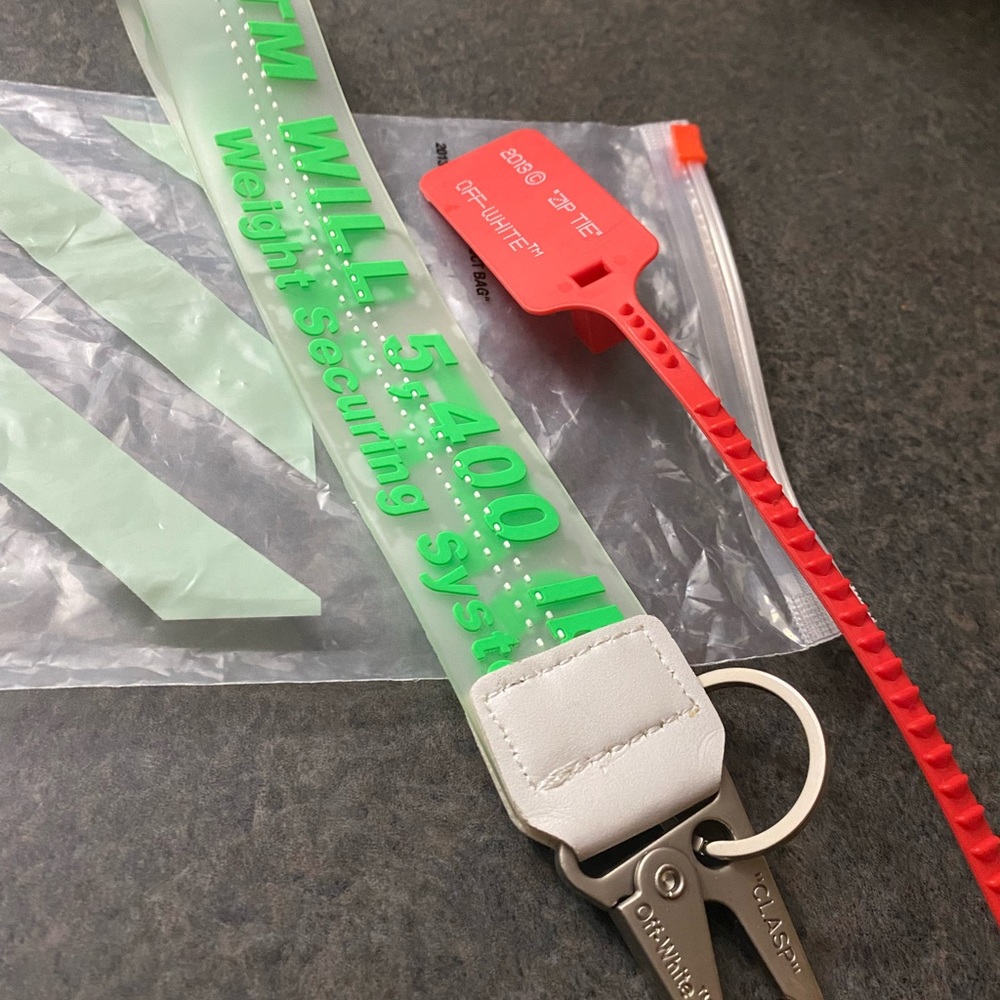 Off-White Car Key Keychain/Lanyard π - Picture 2 of 2